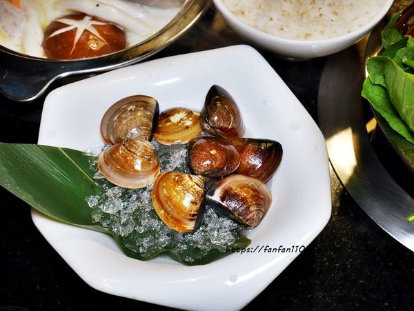 【內湖美食】明水然日式海鮮鍋物 #個人鴛鴦鍋 #黑松露牛奶鍋 #椰子雞鍋 #馬賽蕃茄海鮮 #無菜單鐵板燒 (23).JPG