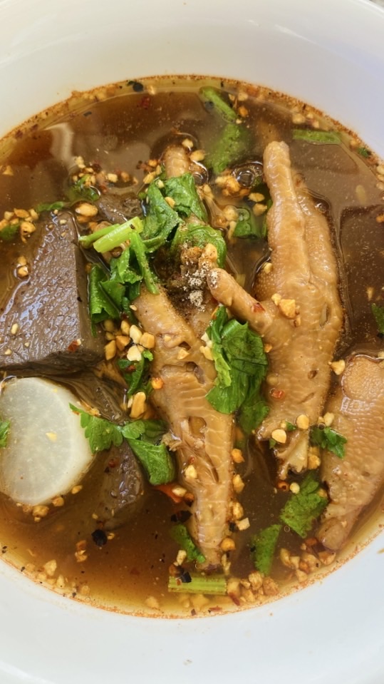 แจ้ง เปิด ปิด หยุด เตี๋ยวไก่สระน้ำหวาน