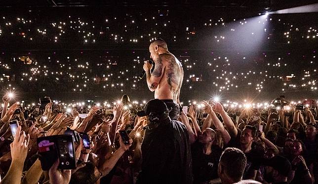 RIP Chester Bennington, 10 Potret Perjuangan Karir Vokalis Linkin Park