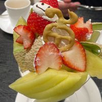 ぴえん会