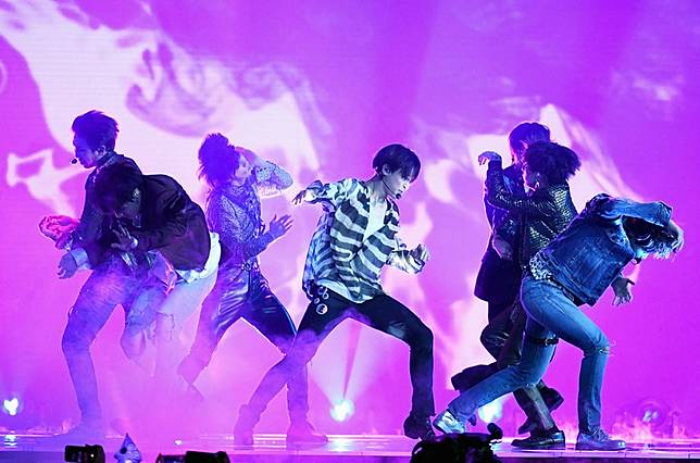 Tonton Penampilan BTS Bawakan Fake Love Pertama Kalinya di Billboard Music Awards 2018