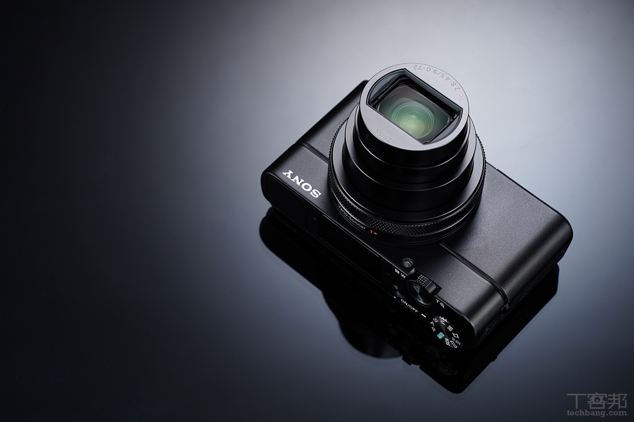 對焦性能比照 A9、可外接麥克風！Sony RX100 VII 上市前動手玩