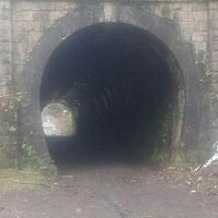 トンネル