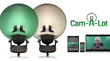 背後一圈佛光其實是超級實用的視訊會議背景