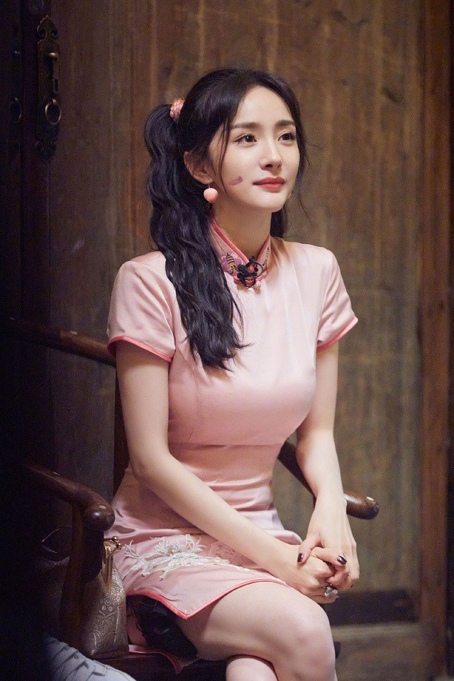 「沙漏身形」美腿女神3：楊冪