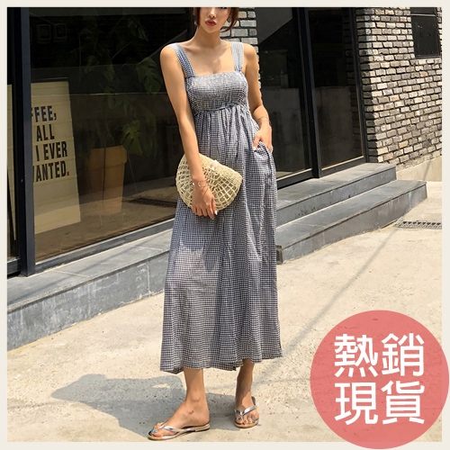 Styleon正韓。甜美自在渡假風格紋吊帶寬褲格子連身褲。韓國連線。0523。現貨黑