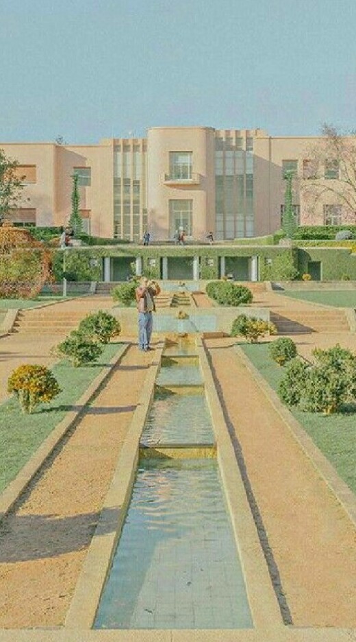 โรงเรียนหรรษา🏫