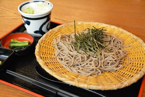 パッと見こそ地味だけど 海苔と蕎麦の絶妙な香りを楽しむなら 花巻蕎麦 がおすすめ Japaaan