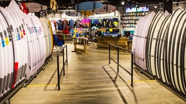 QUIKSILVER BOARDRIDERS 亞太區第一家全球品牌概念店於 QUIKSILVER PRO 澳洲黃金海岸衝浪大賽 COOLANGATTA 盛大開幕 打造極限運動者的夢幻天堂