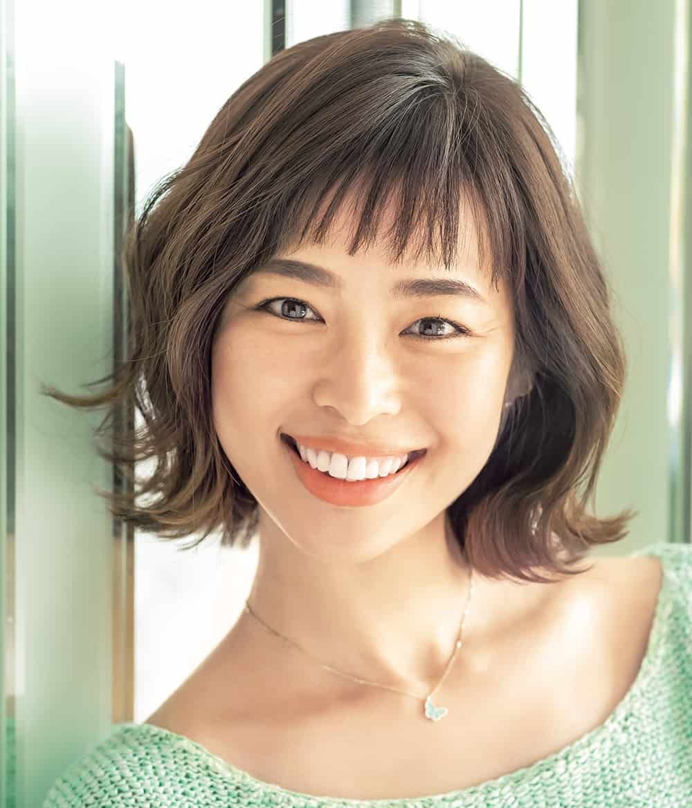 締めてフィットした前髪で立体感を出してより今っぽく 40代の毎日ヘアスタイル