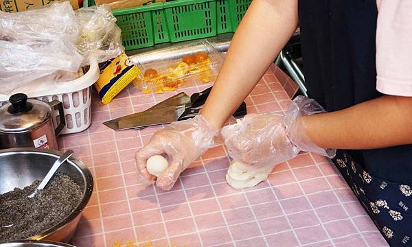 【蘆洲美食】幸福麻糬-數十年老店級的手藝，每天當日現點現做不隔夜的手工麻糬店