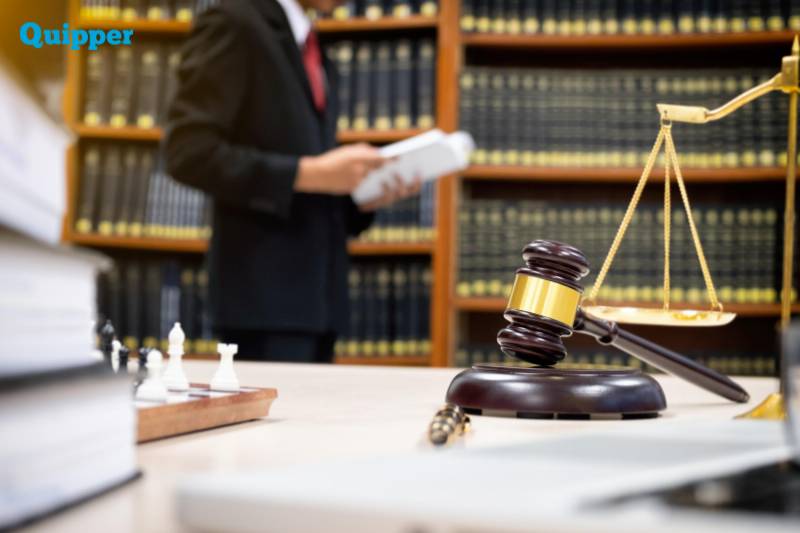 Selain Pengacara Ini 10 Karier Yang Cocok Banget Untuk Lulusan Jurusan Hukum Quipper Line Today