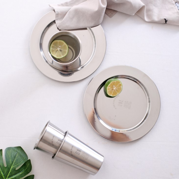 【SG48】ONE不銹鋼盤子 37度生活 北歐風【430】不銹鋼盤子 食品級餐盤 小清晰沙拉盤 材質:(不鏽鋼)規格:(直徑22CM)【薄利多銷及人力成本上漲，購物商品金額(不含運費)需滿100元以上