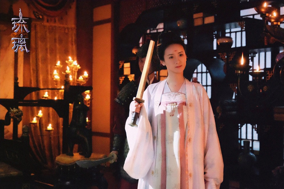 古裝劇《琉璃》捧紅的演員近況2：袁冰妍《雷霆令》