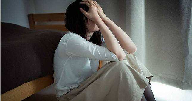 每晚惡夢驚醒！她求助同事...傻信「床上運動」可排毒驅魔　懷孕崩潰