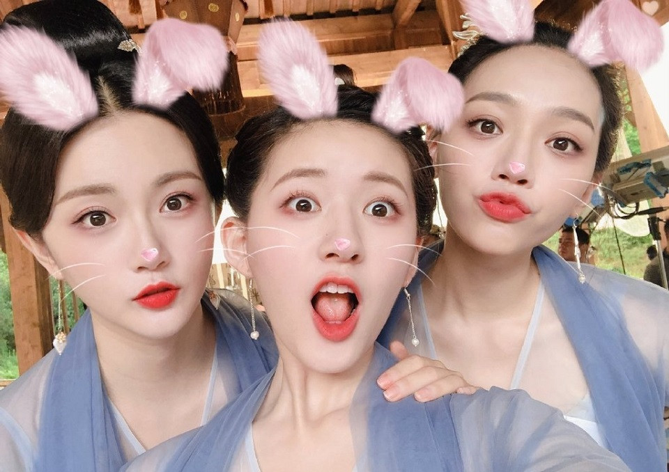 《傳聞中的陳芊芊》趙露思曬幕後照