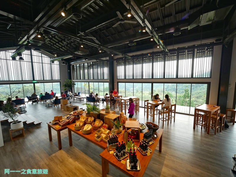 秘境景觀咖啡廳 享受無敵山景超放空鹿篙咖啡莊園 魚池日月潭景點 Line旅遊