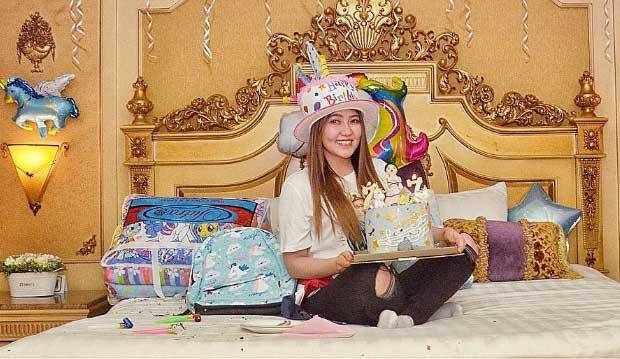 Dapat Kejutan Ultah, Kamar Mewah Via Vallen Jadi Sorotan