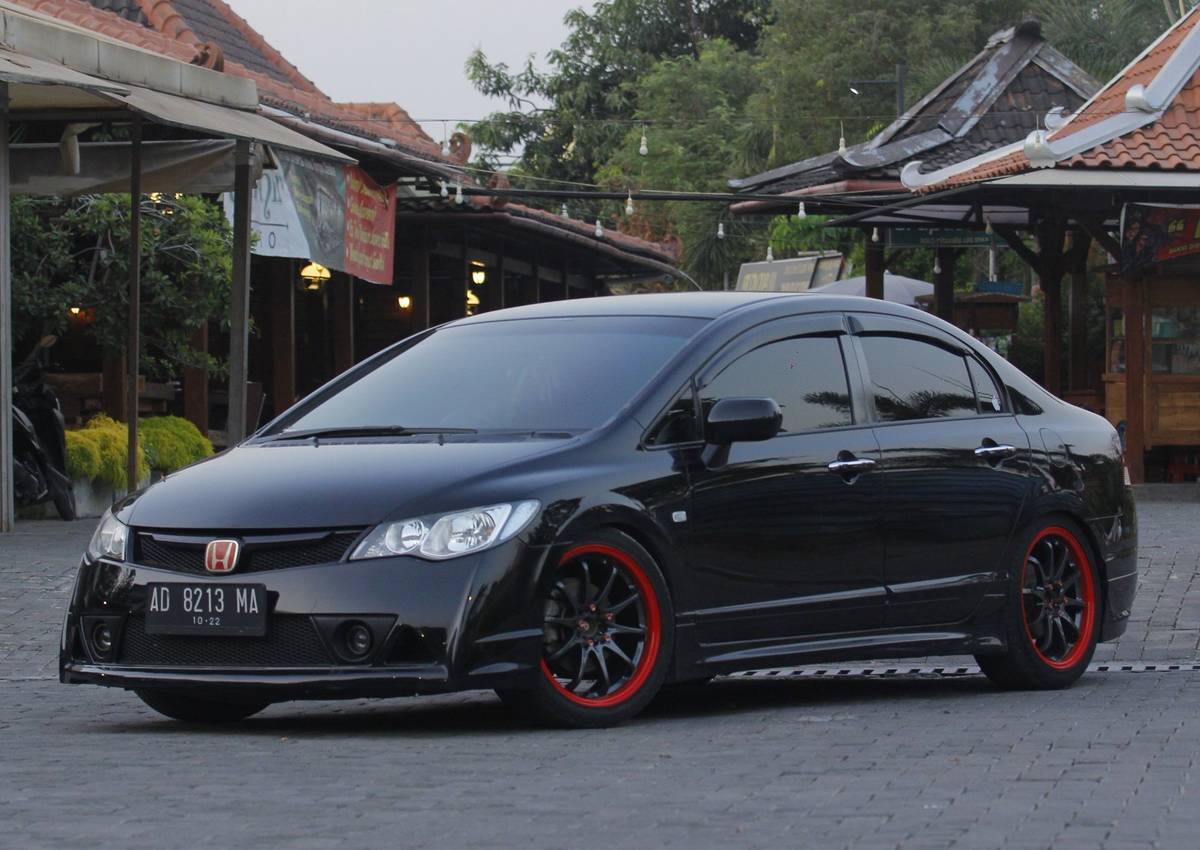 Modifikasi Honda Civic FD Dari Solo Modifikasi Honda Civic FD Dari Solo