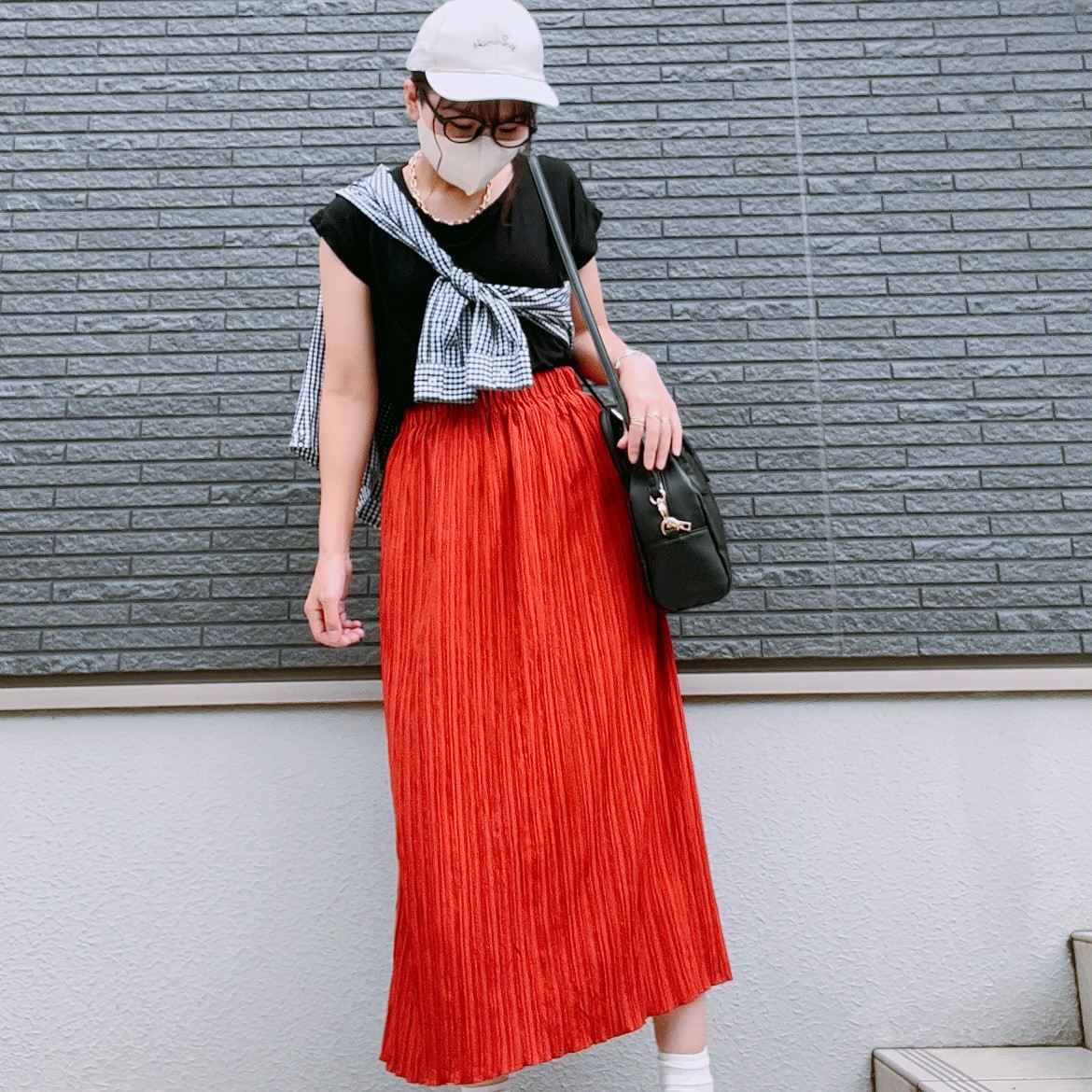 変貌自在 しまむら 人気オレンジスカートで On Off着回しコーデ してみた コーデスナップニュース