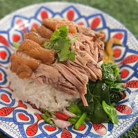 ขาหมู๊ ขาหมู(ข้าวมันไก่,ผัดไทยกุ้งสด,ก๋วยเตี๋ยว)