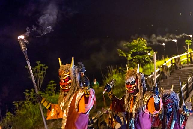 溫泉守護神的初夏祭 北海道地獄谷鬼花火 是日日本 Line Today