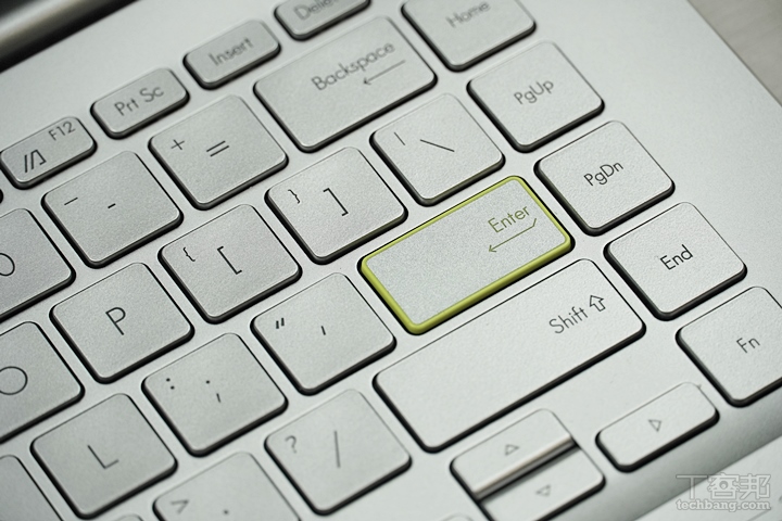 Asus VivoBook 三大產品線，亮眼的撞色風格、鎖定新世代年輕族群