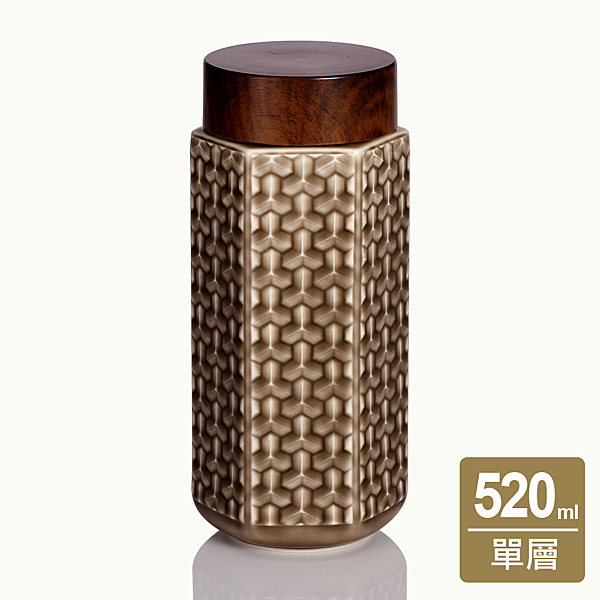 ● 具負離子及遠紅外線功能隨的隨身杯 ● 陶瓷內膽可以裝牛奶、茶葉、中藥、果醋飲品