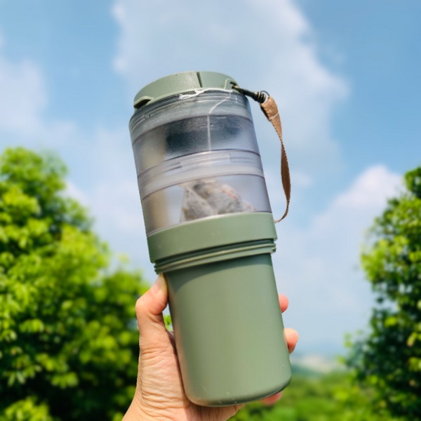 【宜我iO Felicity】轉轉杯/環保杯/手搖杯/吸管杯（390/590/790ml）（附吸管＋手提繩）（霧透綠） -廠商直送