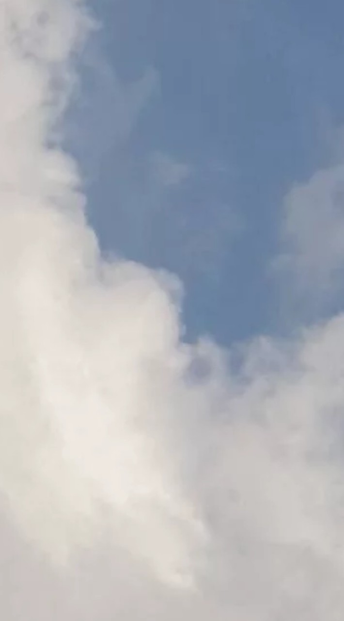 帥哥美女進來聊天/放閃/處關係/找遊戲搭子~🌹
