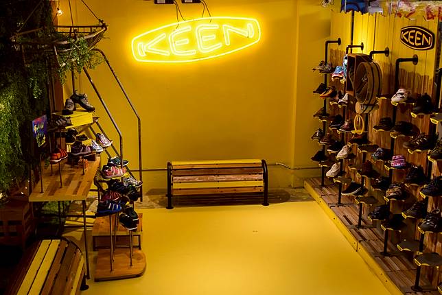 Keen store on sale