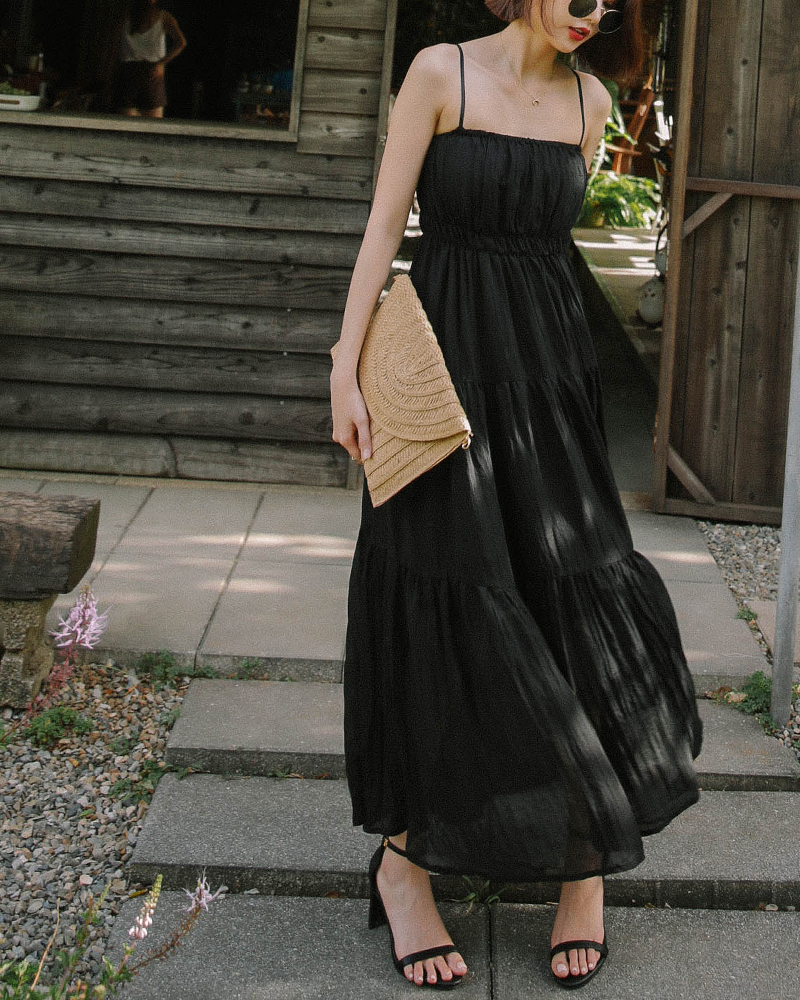 胸+腰部鬆緊帶/層次長裙/細肩帶 商品長度/長版商品版型/適中商品厚薄/適中商品彈性/無