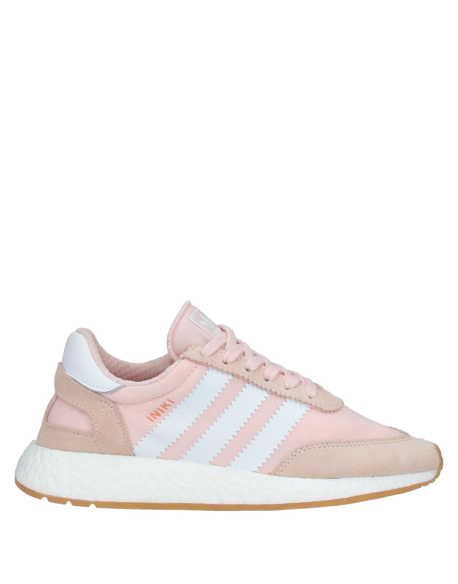 knitted, logo, solid color, laces, round toeline, flat, fabric inner, rubber cleated sole.