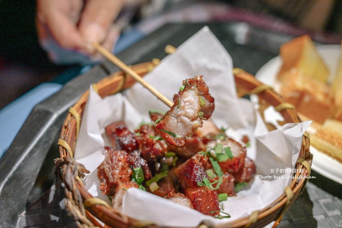 55元起免出國開吃！雙北６泰式料理推薦：排隊路邊攤、厚切月亮蝦餅、炒泡麵