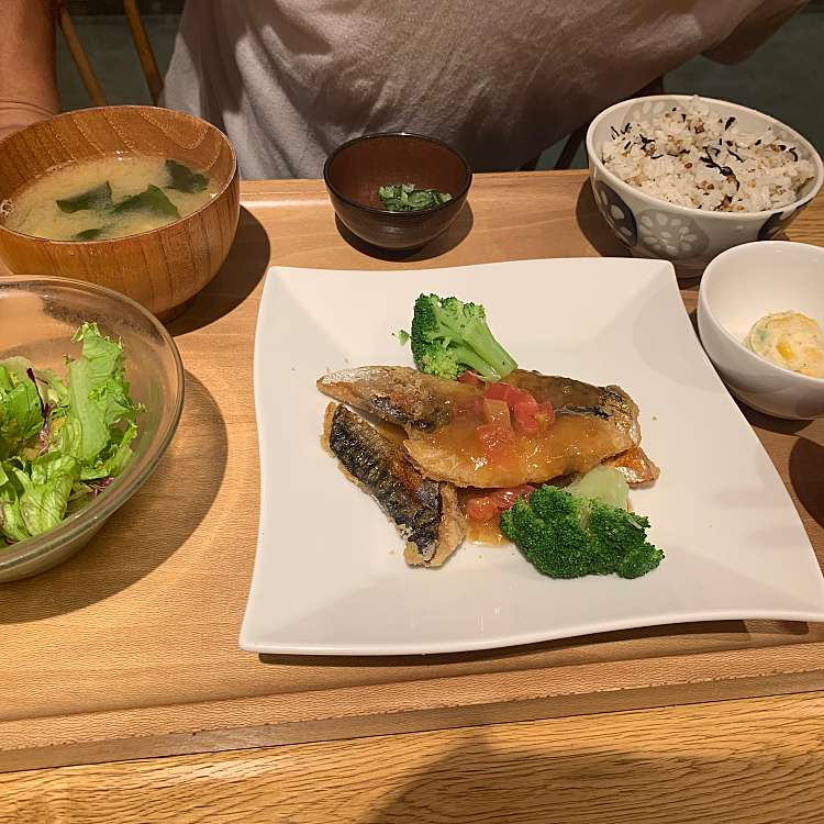 写真 おぼんdeごはん 上野店 上野公園 上野駅 定食屋 By Line Place