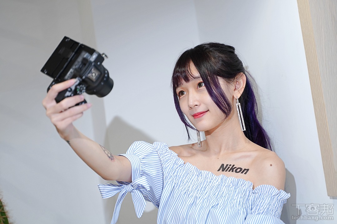 Nikon APS-C 無反微單 Z50 正式登場，單機身售價 26,800 元，要價近 27 萬天價鏡頭同步亮相