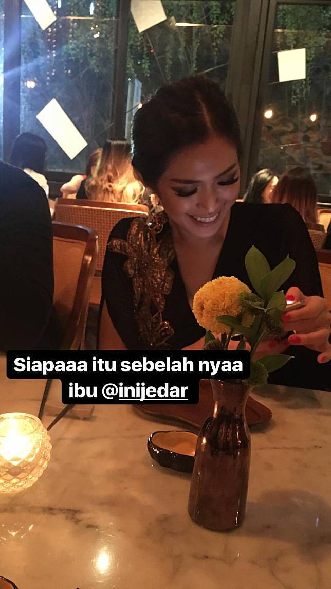 Tas Dibawakan, Jessica Iskandar Pacaran dengan Anak Erick Thohir?