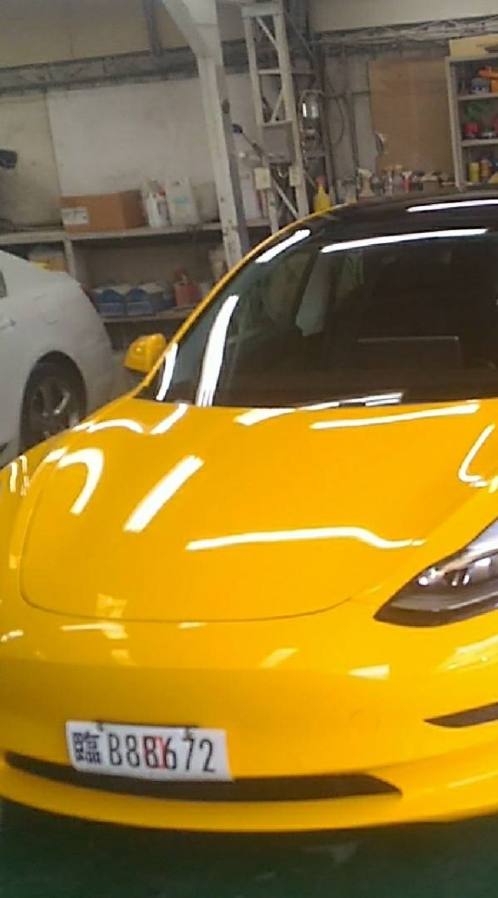 小黃包車  特斯拉madel 3