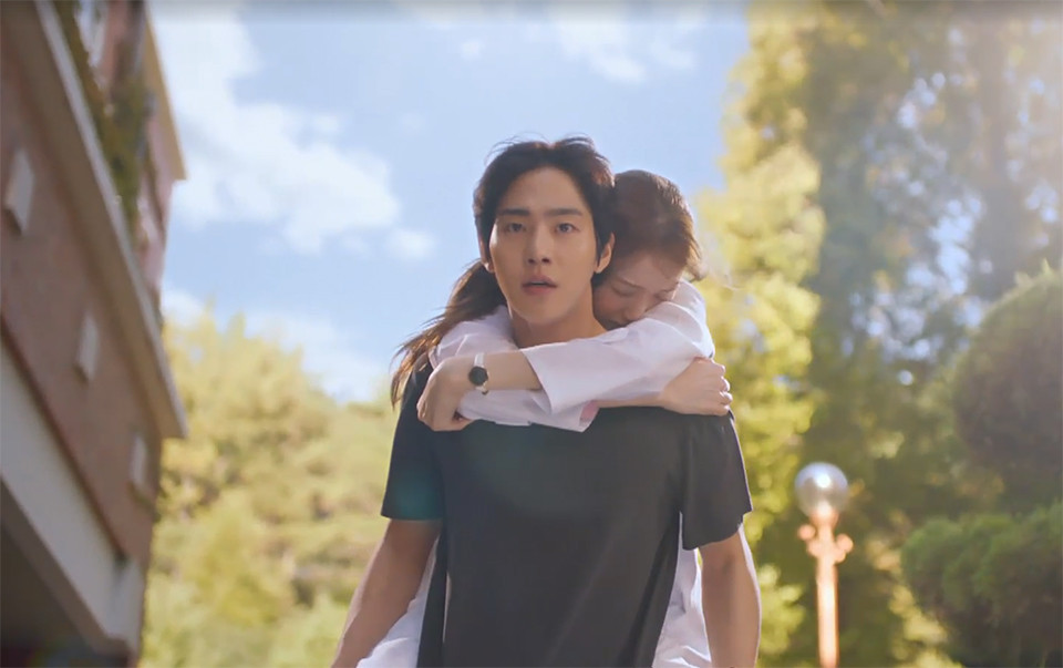 《浪漫醫生金師傅2》首播收視第一！首集5看點，安孝燮背李聖經奔跑，浪漫名場面登場！