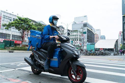 LINE也能叫外送！運費、餐費半價