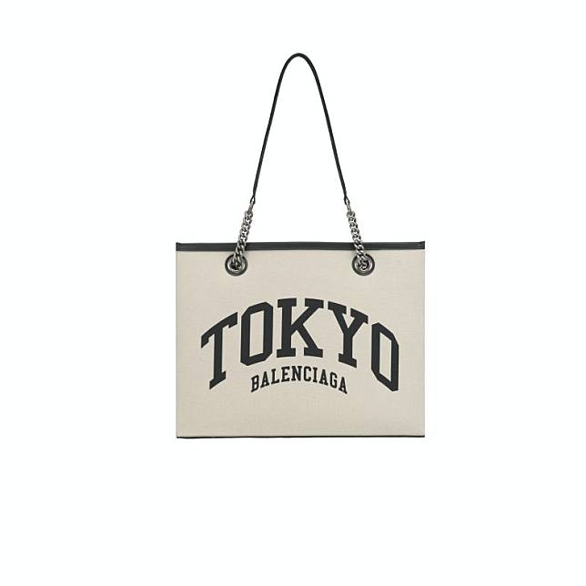 這就是「東京限定」的魅力？Balenciaga期間限定店揭開序幕，Tokyo字樣