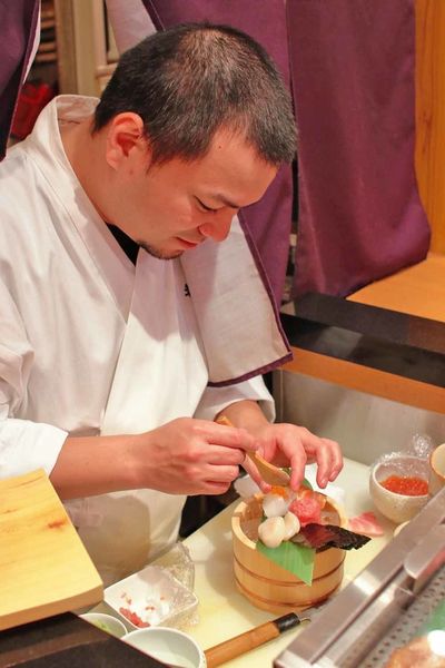 【沖繩美食】築地男前鮓国際通り屋台村-築地新鮮食材直送！呈現最美味的海鮮生魚片美食