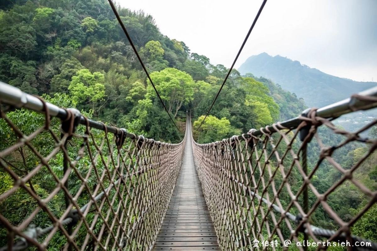 攻佔IG版面！桃園５大美拍祕境：台版撒哈拉、純白巨型海螺、豬鼻子消波塊