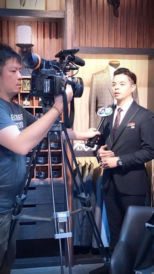 桃園西服推薦-西服先生，X-PLUS創世界服飾聯合展示會，進口日本高精密科技裁剪床、獨立設計師團隊，快速、合身的平價桃園訂製西服