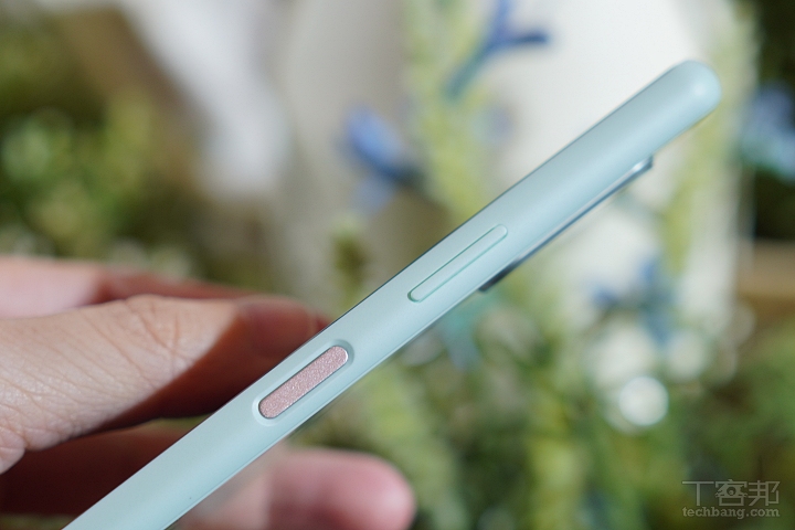 Sony Xperia 10 II 將於 5/20 上市，三鏡頭、大電量、售價 11,490 元