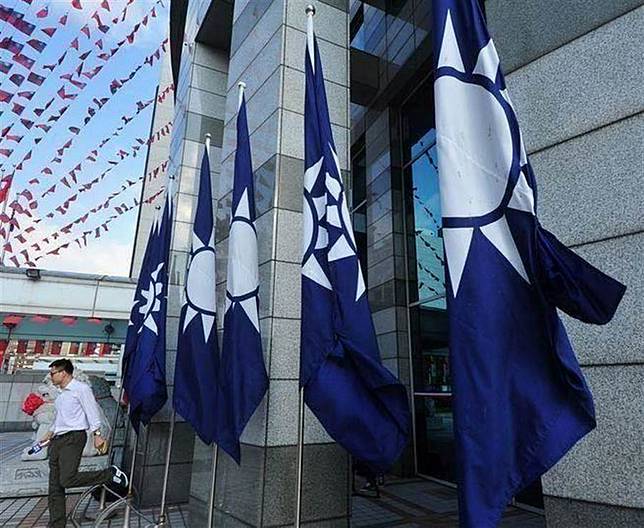 國民黨考紀會今天開除草協聯盟發起人李正皓、資深媒體人鄭佩芬兩人黨籍。（本報系資料照片）