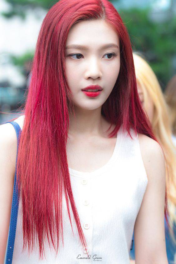 7 Model Dan Gaya Rambut Merah Maroon Ala Korea Yang Elegan Womantalk Com Line Today