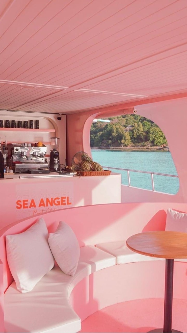 Sea Angel Boat Club Cafe & Restaurant