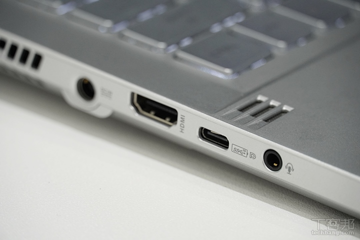 ASUS ROG Zephyrus G14 自訂跑馬燈效，沒有 RGB 燈光一樣吸睛！