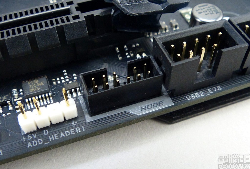 ASUS NODE 針腳，保留未來與電源供應器或風扇控制器的溝通控制能力